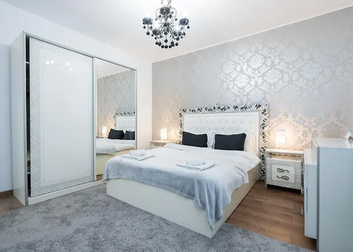 Black Rose Apartment *